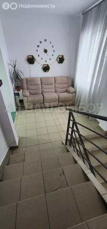 Помещение свободного назначения (900 м) - Фото 1