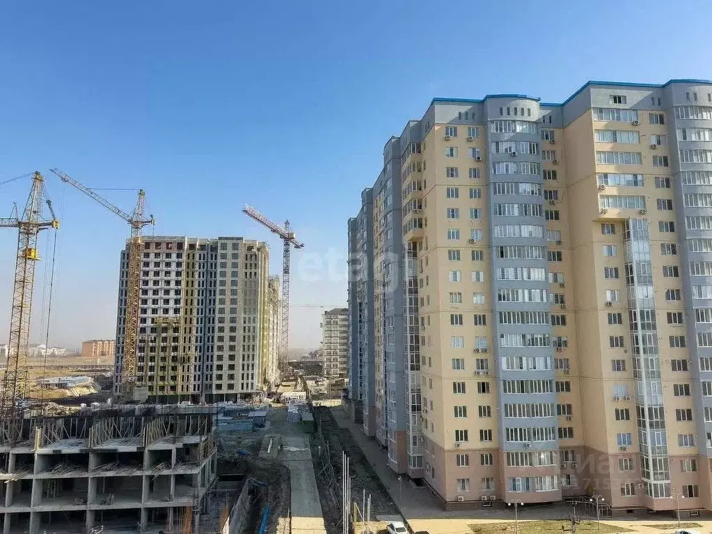 3-к кв. Дагестан, Каспийск ул. Каспийская, 4Д (95.0 м) - Фото 0