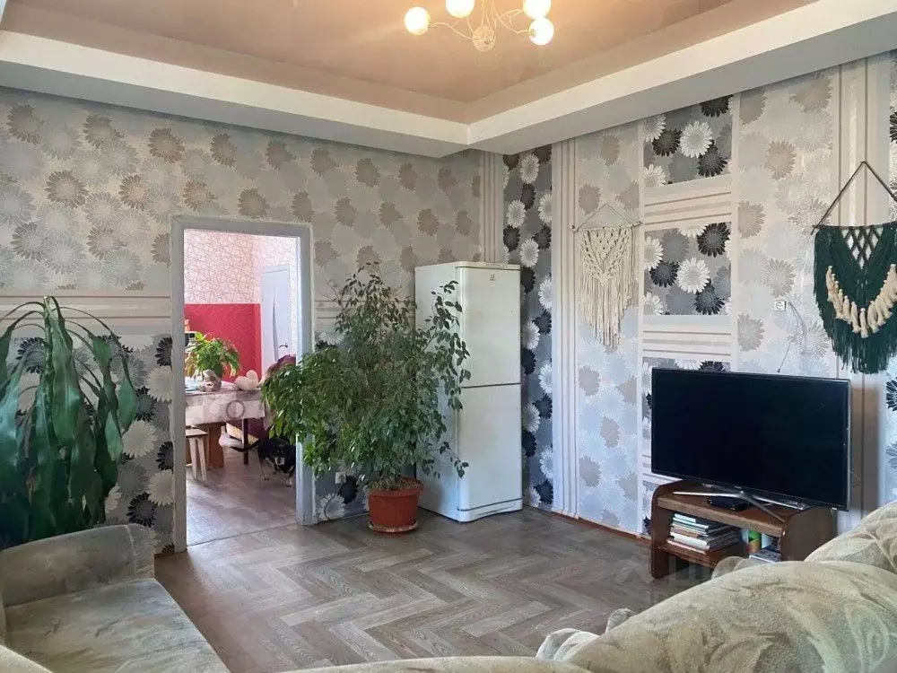 Дом в Омская область, Азовский Немецкий Национальный район, д. ... - Фото 0