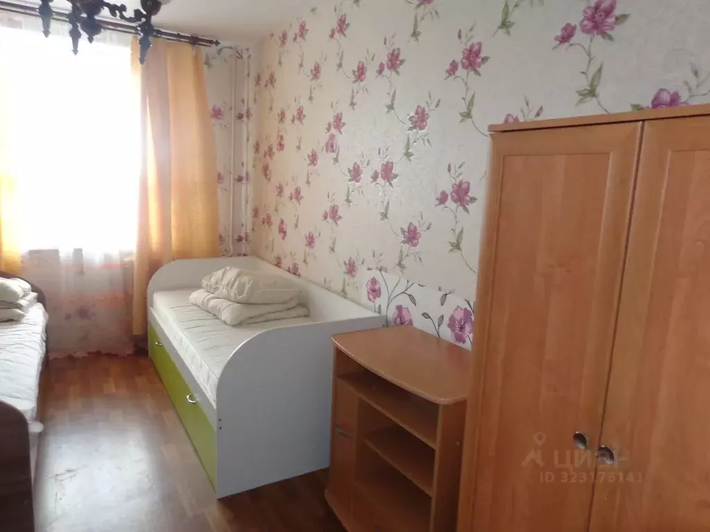 2-к кв. Вологодская область, Череповец Октябрьский просп., 75 (50.0 м) - Фото 2