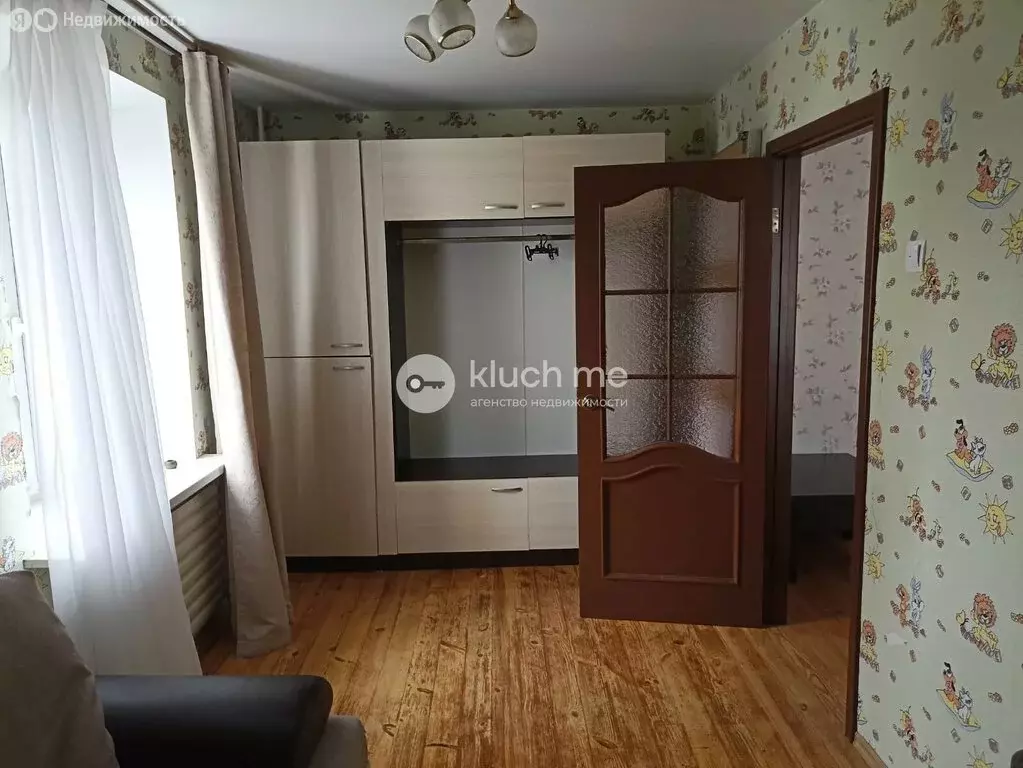3-комнатная квартира: Казань, улица Рихарда Зорге, 48 (63 м) - Фото 0