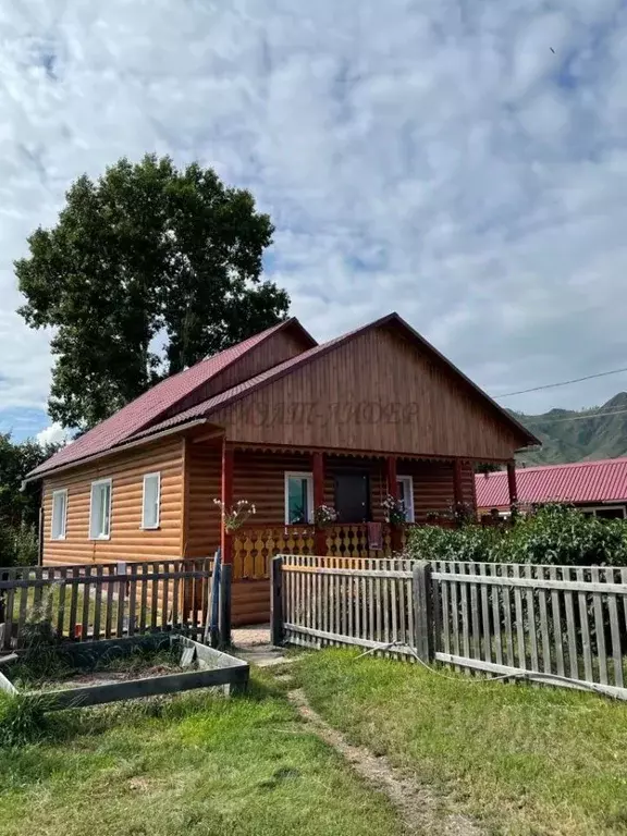 Дом в Алтай, Онгудайский район, с. Каракол ул. Л. Кокышева (80 м) - Фото 0