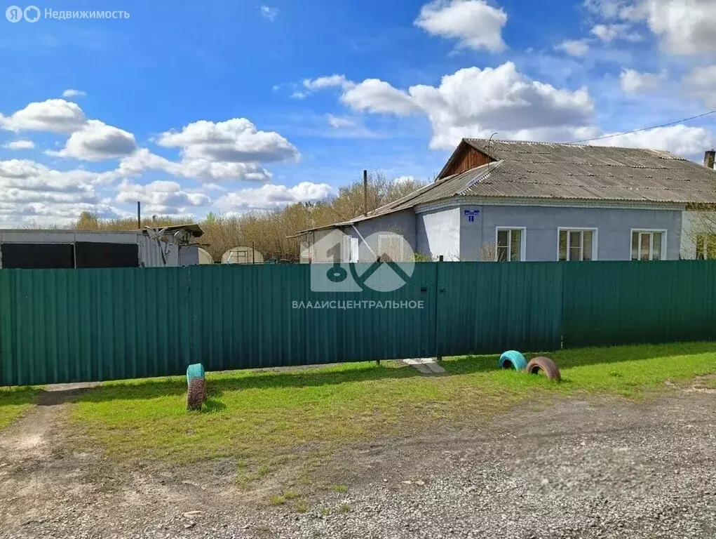 Дом в посёлок Свердловский, Школьный переулок, 1 (100.9 м) - Фото 1