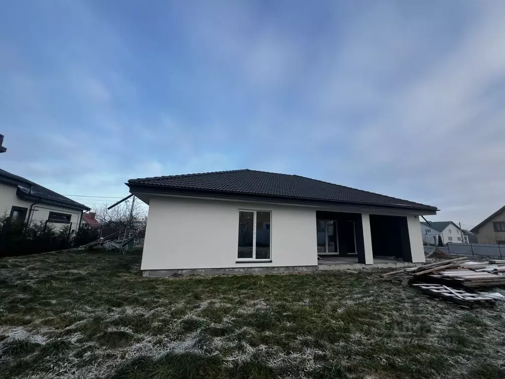 Дом в Калининградская область, Гурьевский муниципальный округ, пос. ... - Фото 1