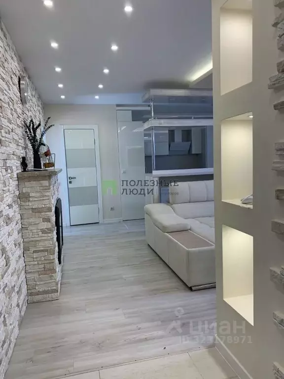 2-к кв. Курганская область, Курган Заозерный жилрайон, 6А мкр, 15к4 ... - Фото 2