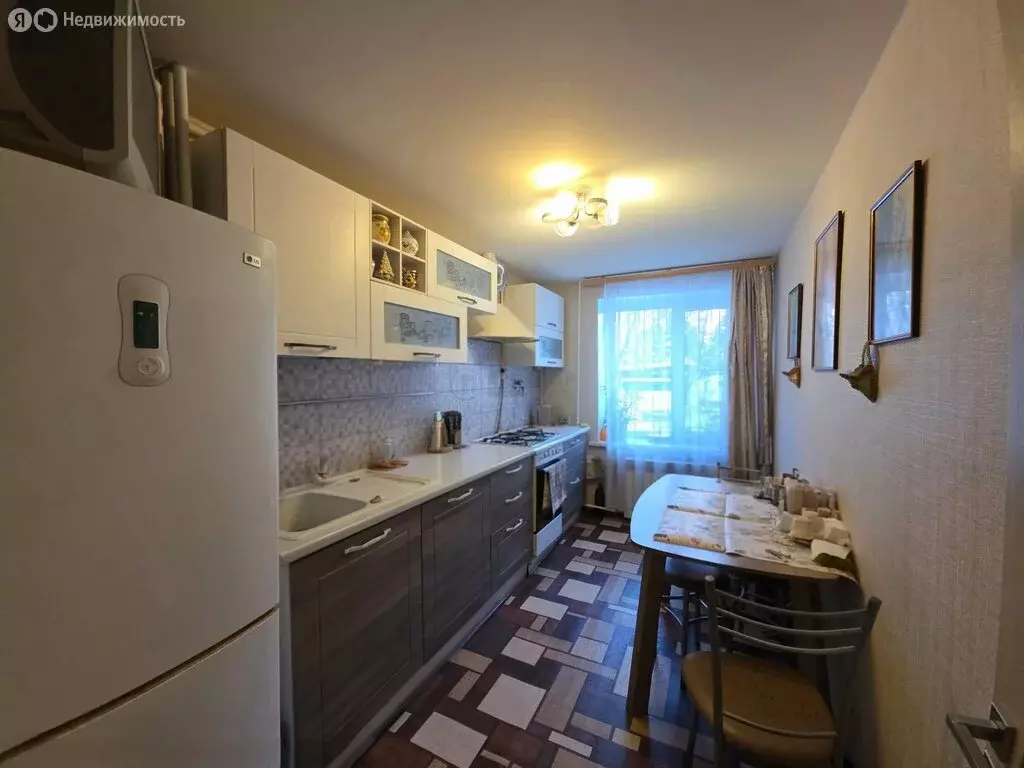 3-комнатная квартира: Подольск, улица 50 лет ВЛКСМ, 6 (63.3 м) - Фото 2