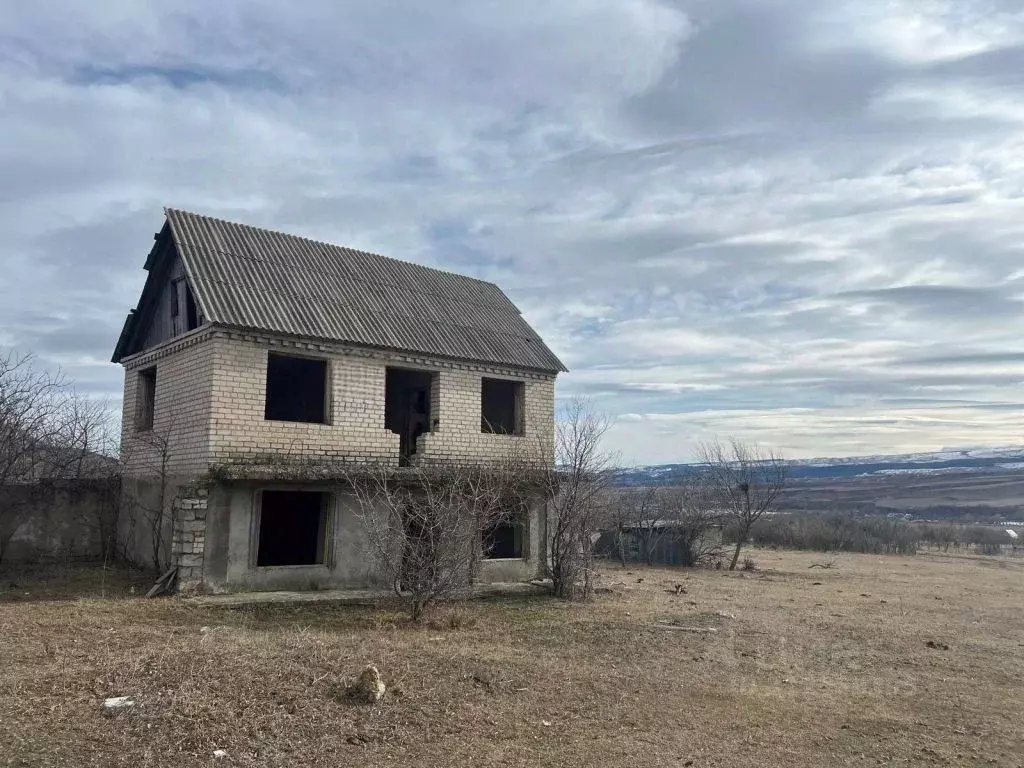 Дом в Ставропольский край, Предгорный муниципальный округ, пос. ... - Фото 0