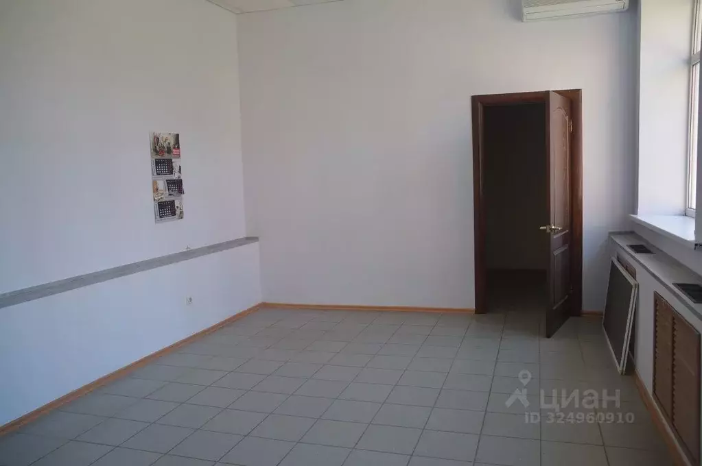 Офис в Саратовская область, Саратов ул. Имени Челюскинцев, 53/59 (10 ... - Фото 1