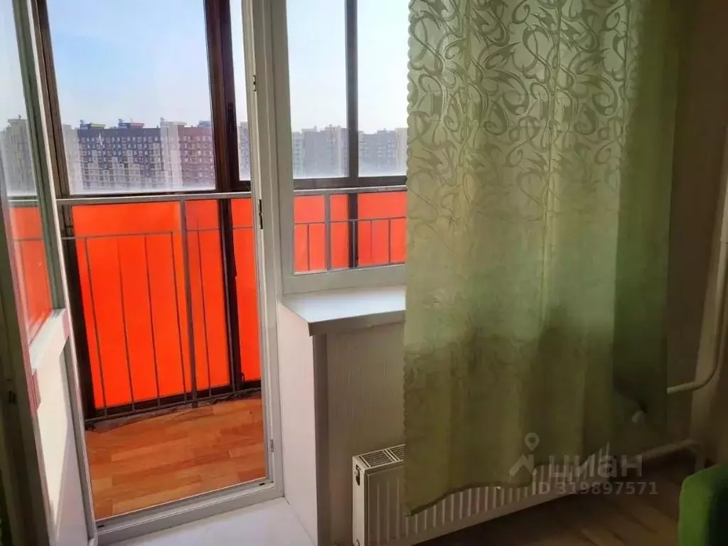 3-к кв. Московская область, Люберцы городской округ, Мирный пгт ул. ... - Фото 1