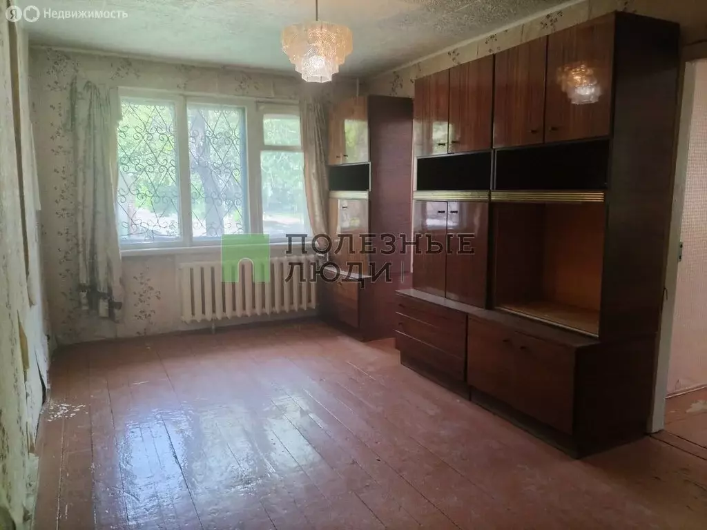 4-комнатная квартира: Красноярск, Ангарская улица, 2 (61.6 м) - Фото 1