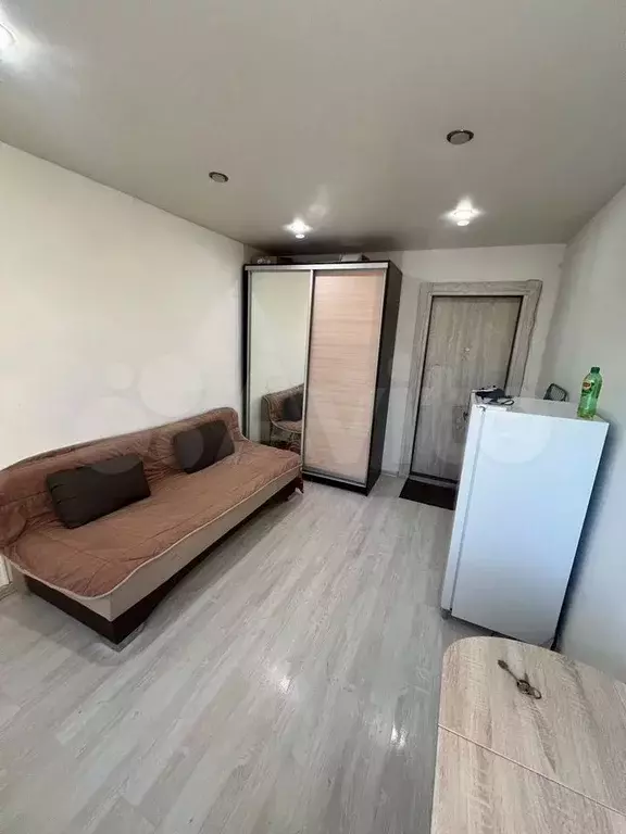 Комната 12 м в 5-к., 5/5 эт. - Фото 1