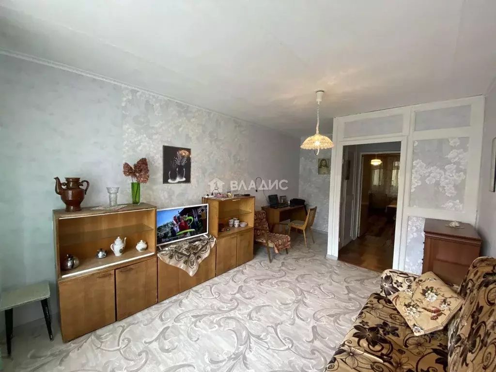 3-к кв. Ярославская область, Рыбинск Центральный мкр, ул. Радищева, 85 ... - Фото 0