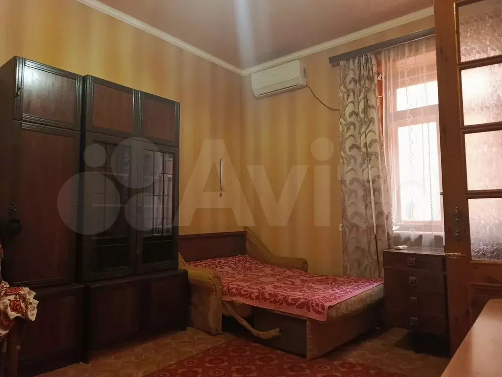 Комната 16 м в 2-к., 1/1 эт. - Фото 1