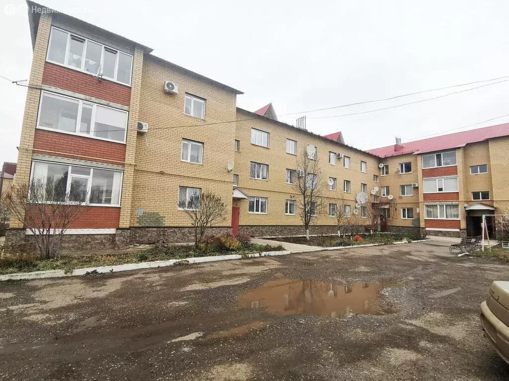 3-комнатная квартира: посёлок Саракташ, Советская улица, 20 (64.2 м) - Фото 0