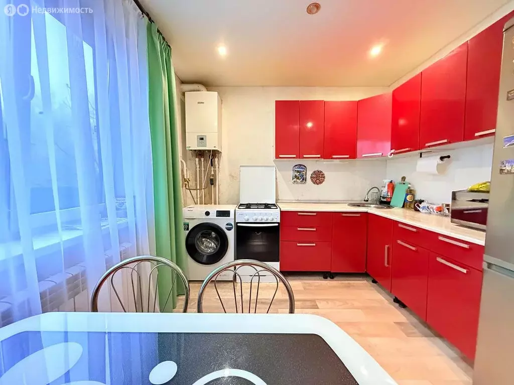 Дом в Змиёвка, посёлок городского типа Змиёвка, Весёлая улица, 42 ... - Фото 1