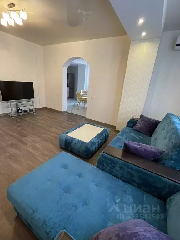 2-к кв. Самарская область, Самара Революционная ул., 3 (80.0 м) - Фото 1