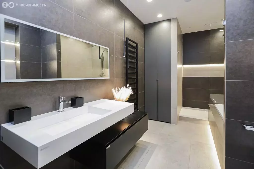 3-комнатная квартира: Новосибирск, улица Чаплыгина, 115 (99.8 м) - Фото 0