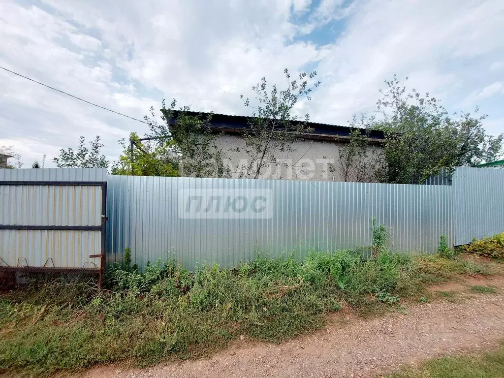 Дом в Оренбургская область, Сакмарский район, Татаро-Каргалинский ... - Фото 1