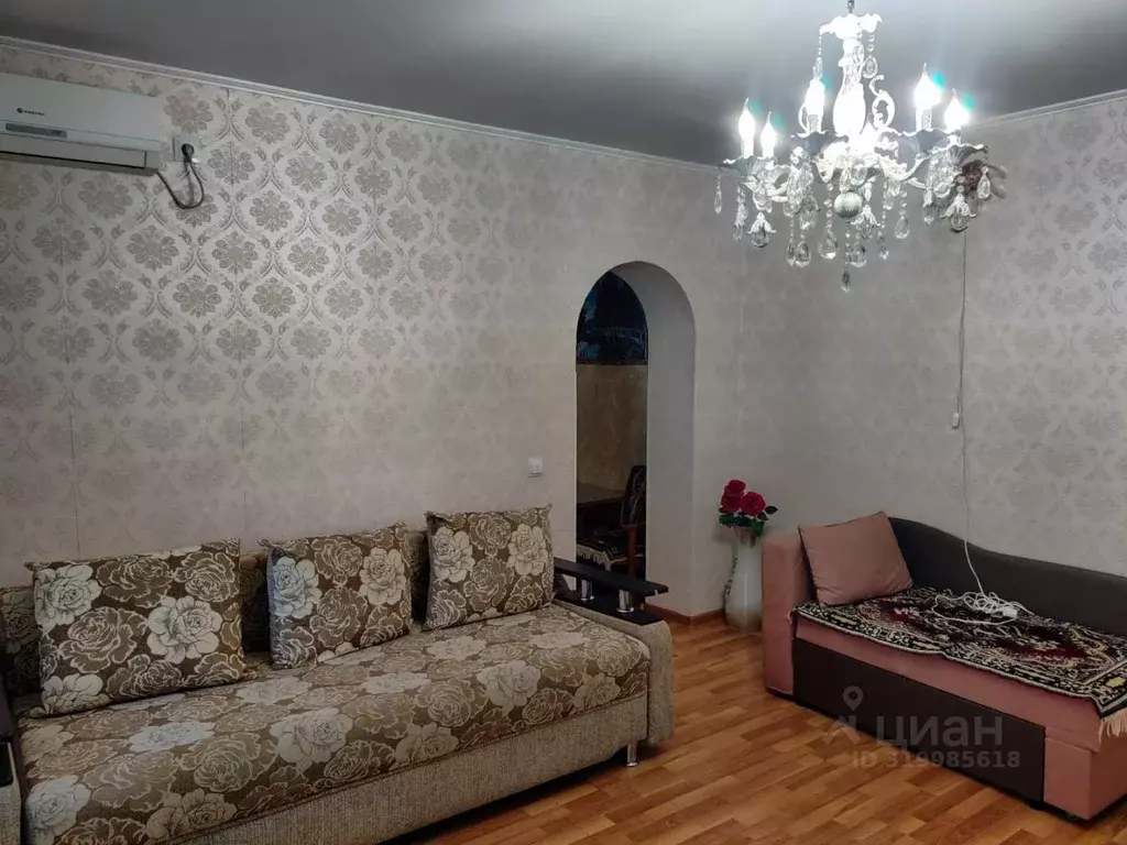 Дом в Краснодарский край, Ейск ул. Калинина (50 м) - Фото 1