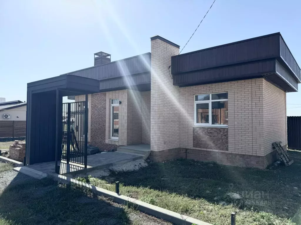 Дом в Ростовская область, Аксайский район, Щепкинское с/пос, пос. ... - Фото 0