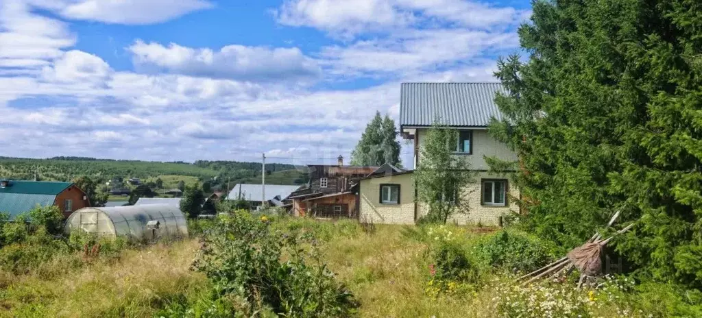 Дом в Свердловская область, Шалинский муниципальный округ, с. Чусовое ... - Фото 1