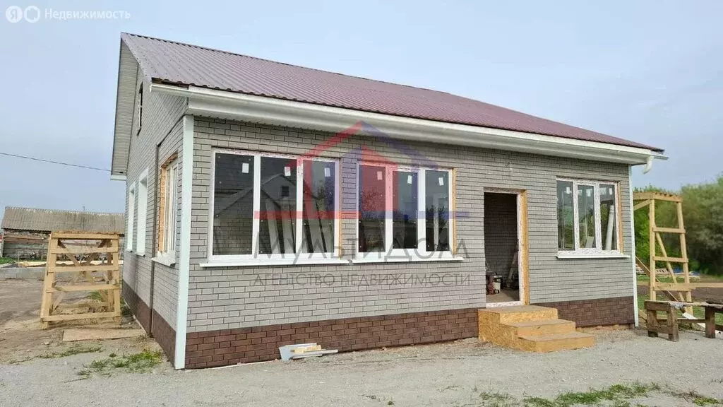 Дом в село Лапыгино, 2-я Тополиная улица, 18 (65 м) - Фото 0