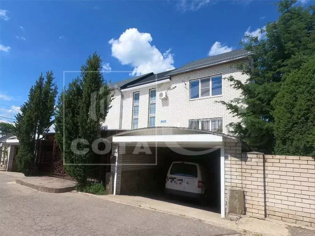 Дом в Воронежская область, Воронеж пер. Пейзажный, 1 (219 м) - Фото 1