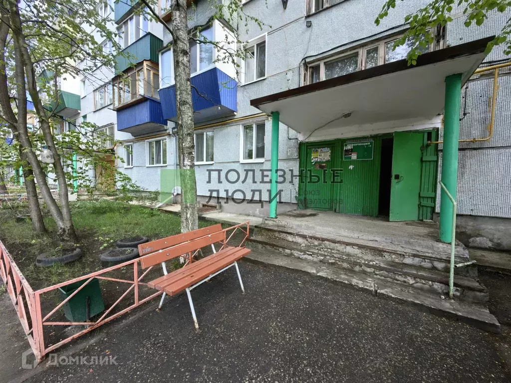 Продаётся 4-к квартира, 60 м - Фото 1