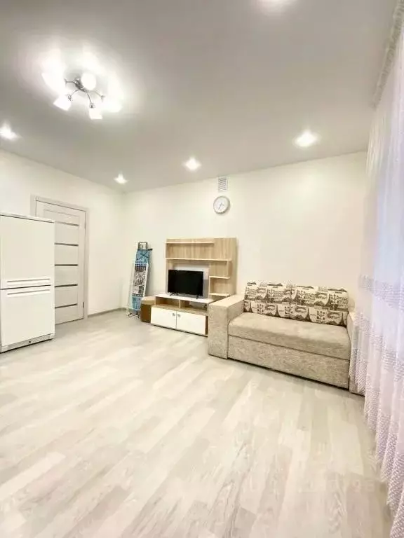 1-к кв. Татарстан, Казань ул. Братьев Батталовых, 20к1 (30.0 м) - Фото 1