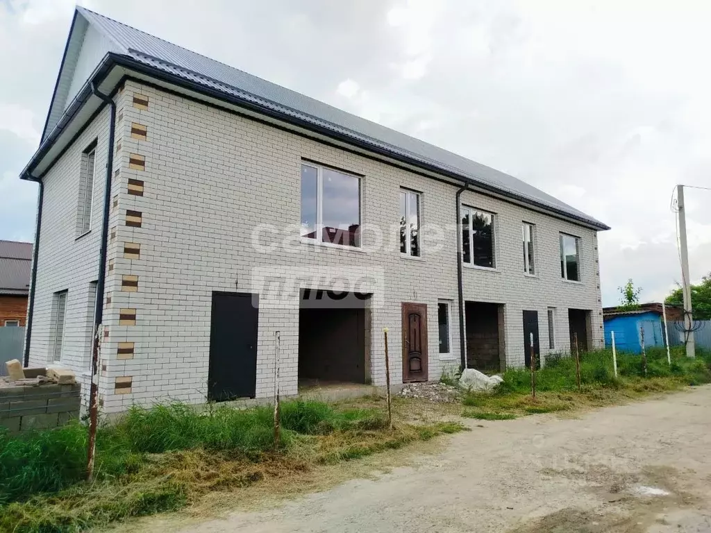 Таунхаус в Краснодарский край, Абинск ул. Красных Таманцев, 69 (80 м) - Фото 0
