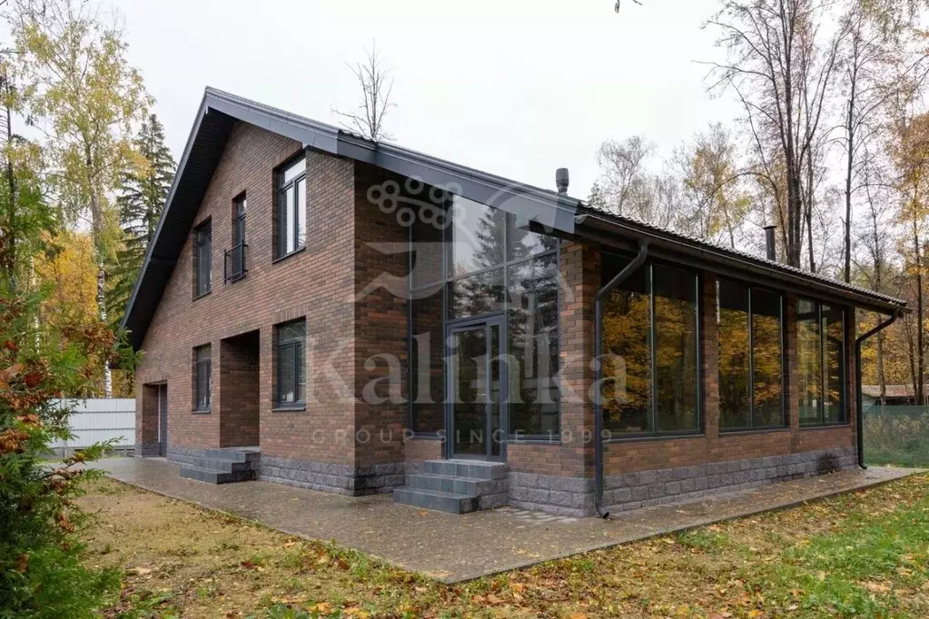 Дом в Московская область, Одинцово пос. Баковка,  (300 м) - Фото 1