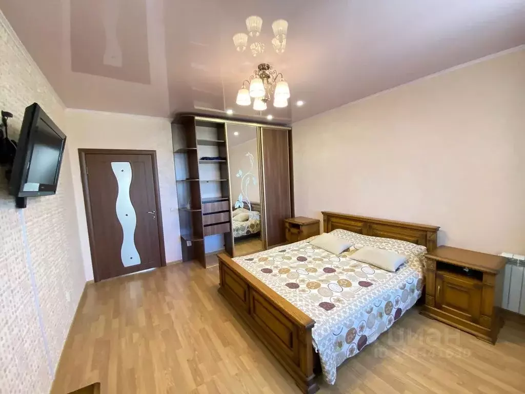 2-к кв. Татарстан, Казань ул. Павлюхина, 37 (65.0 м) - Фото 2