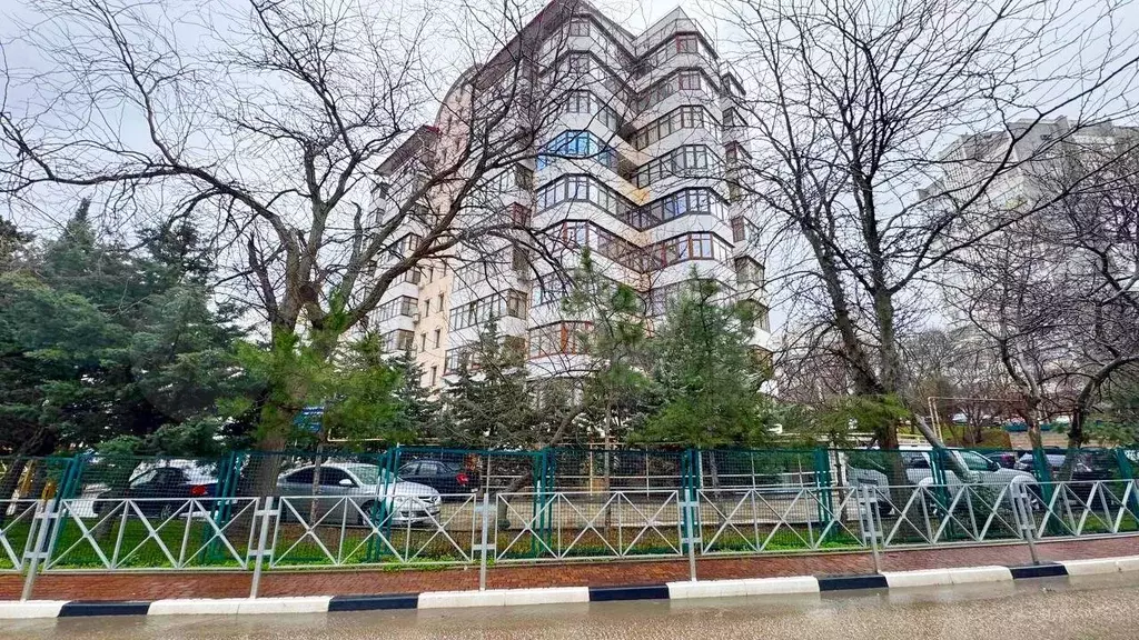 1-к. квартира, 70 м, 3/10 эт. - Фото 0