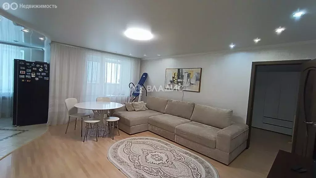 3-комнатная квартира: Тобольск, 7-й микрорайон, 46Б (82.2 м) - Фото 1