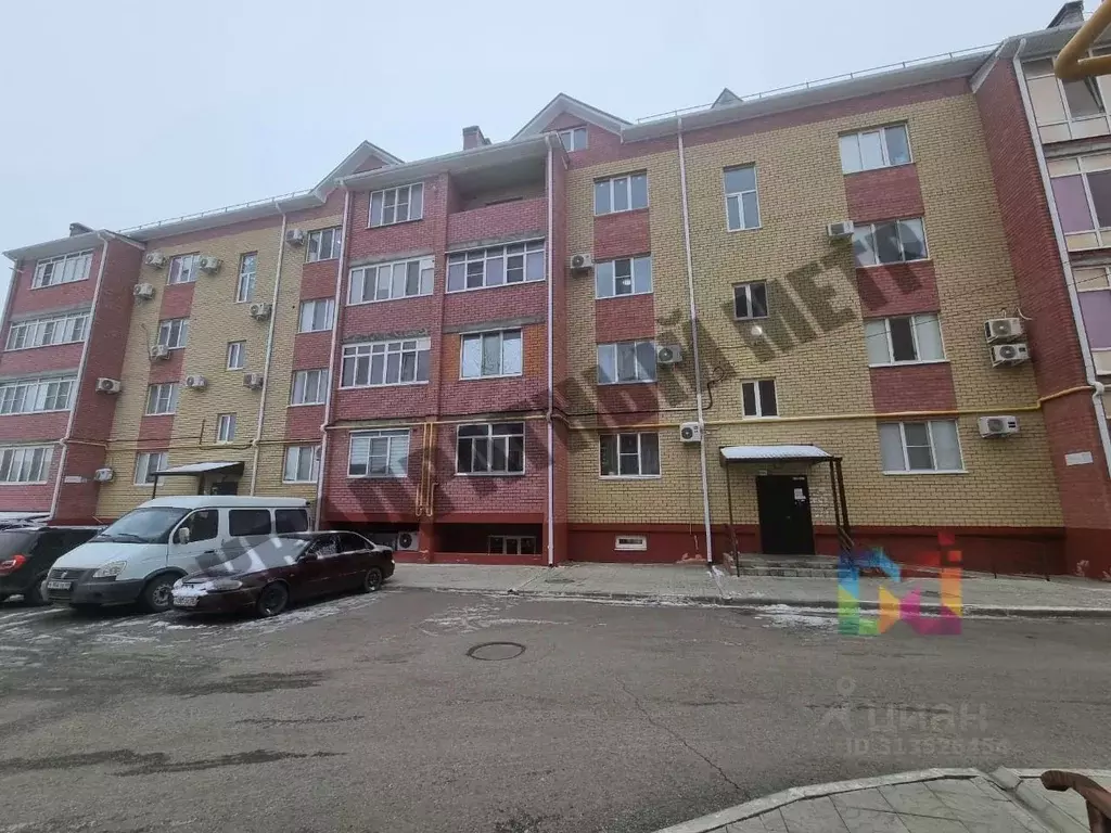 2-к кв. Калмыкия, Элиста ул. Аккочкарова, 27 (70.0 м) - Фото 0