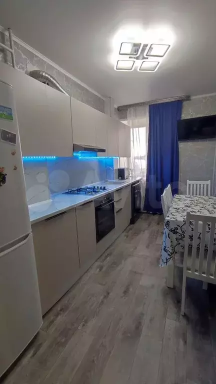 2-к. квартира, 50 м, 1/2 эт. - Фото 0