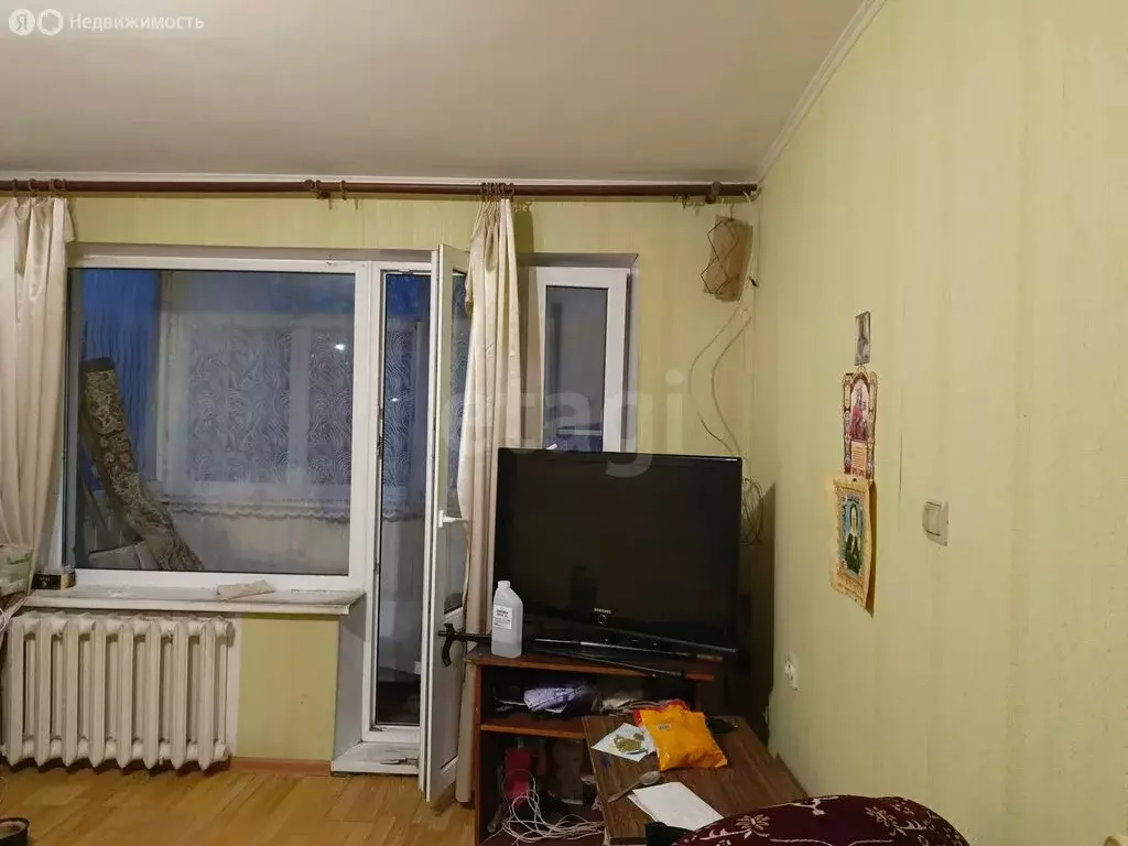 1-комнатная квартира: Остров, Советская улица, 15 (34 м) - Фото 1