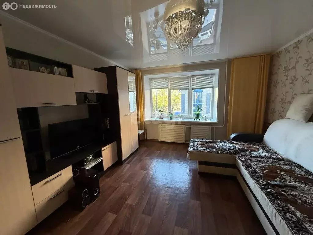 4-комнатная квартира: Стерлитамак, Коммунистическая улица, 73 (74.6 м) - Фото 1