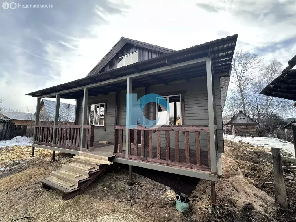 Дом в село Иглино, улица Гагарина, 3 (100 м) - Фото 2