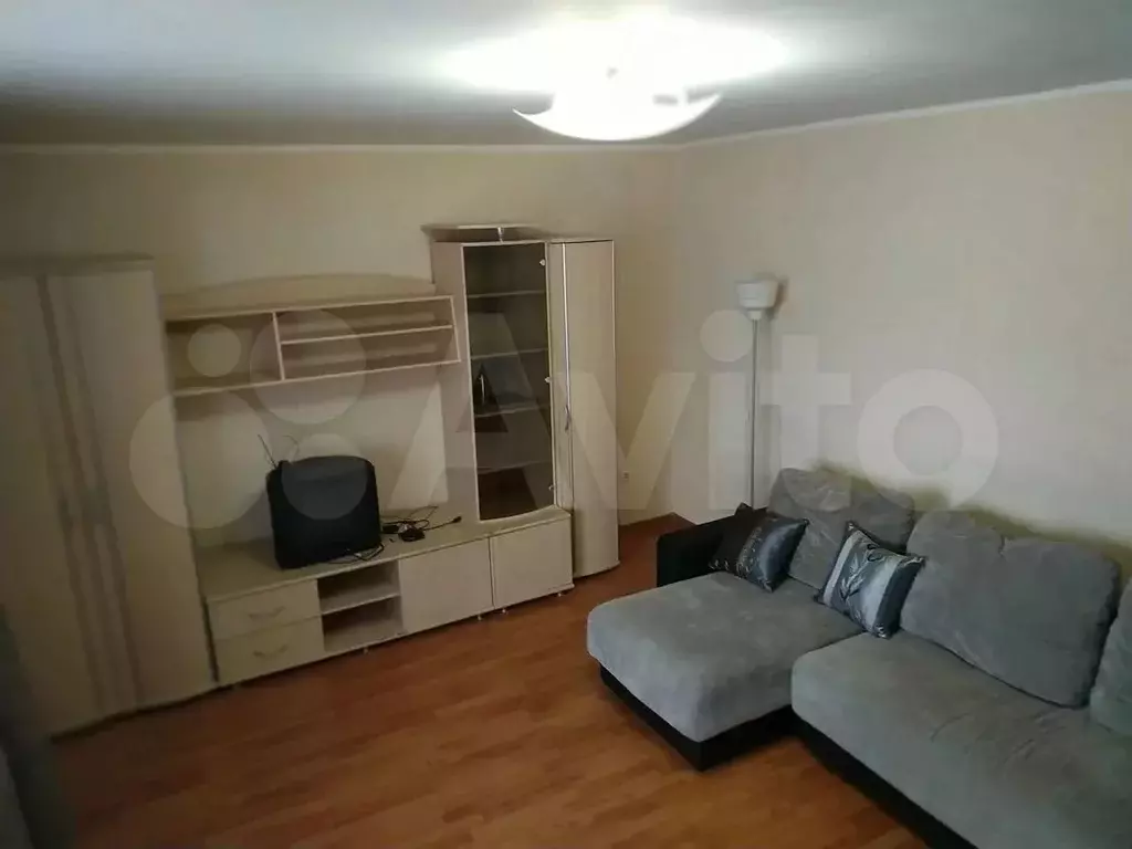1-к. квартира, 33 м, 4/10 эт. - Фото 0