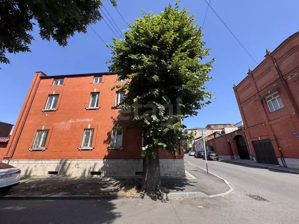 Дом в Северная Осетия, Владикавказ ул. Владимира Баллаева, 26 (302 м) - Фото 1