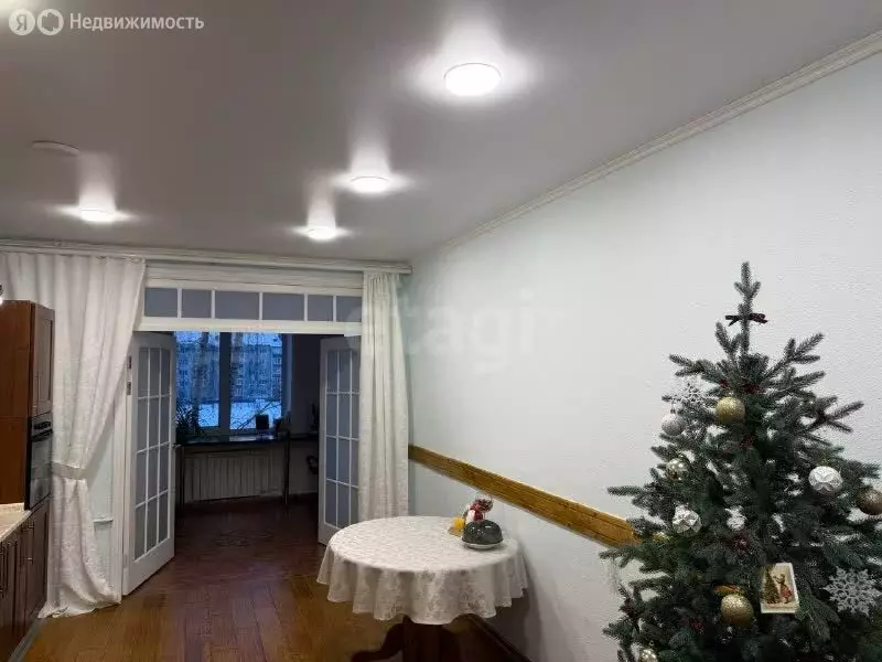 2-комнатная квартира: Йошкар-Ола, улица Машиностроителей, 4Б (105 м) - Фото 2