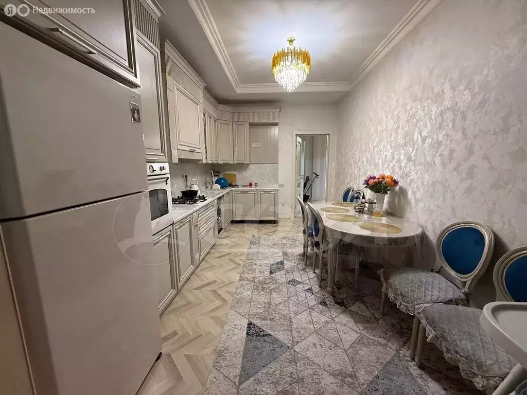 2-комнатная квартира: Махачкала, Кадарская улица, 40 (95 м) - Фото 1