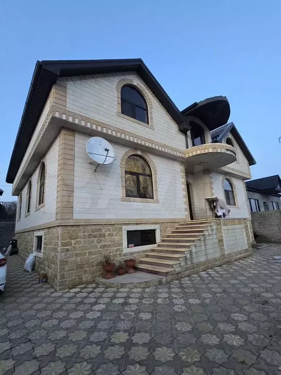 Дом 350 м на участке 5,5 сот. - Фото 0