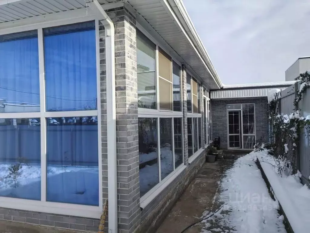 Дом в Краснодарский край, Краснодар ул. Горячеключевская, 278 (115 м) - Фото 2