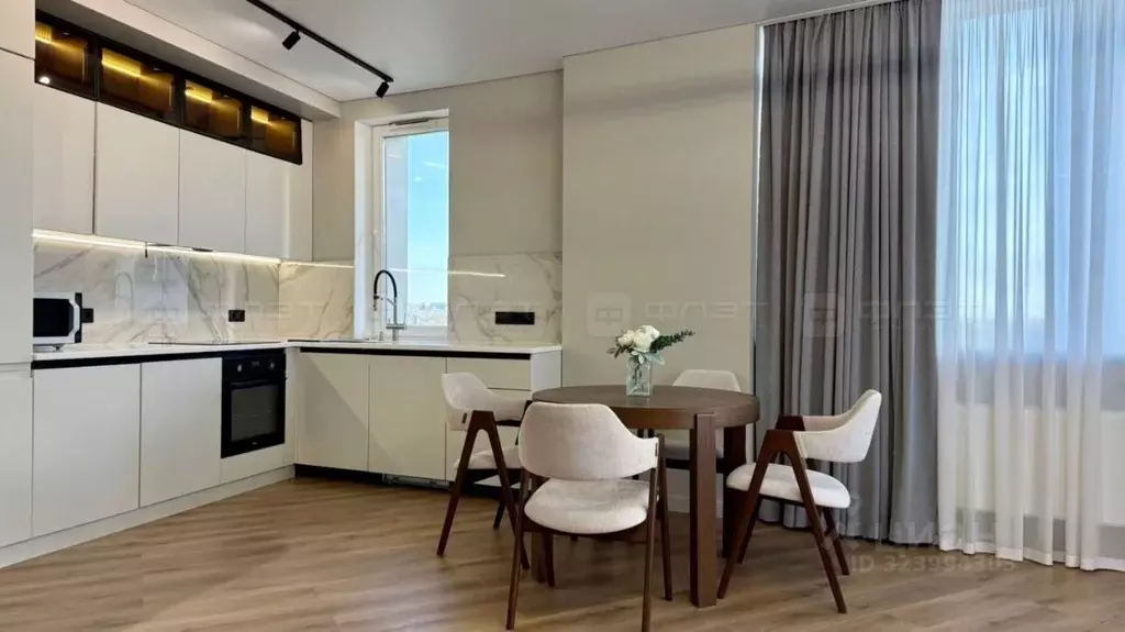 2-к кв. Татарстан, Казань ул. Оренбургский Тракт, 8Д (70.0 м) - Фото 1