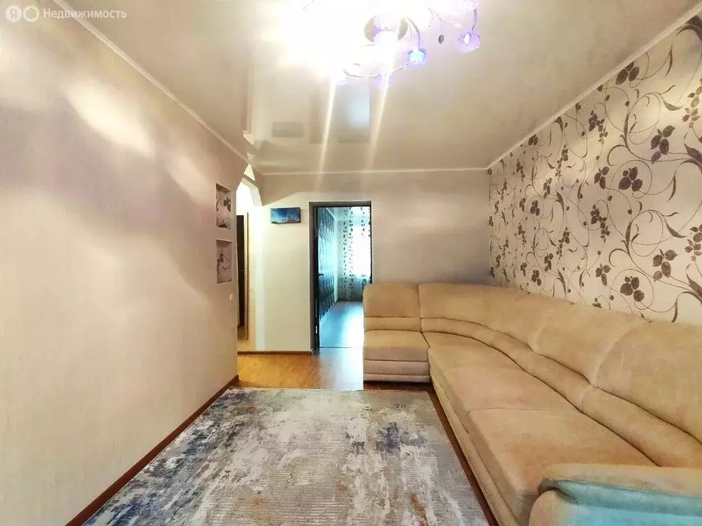 2-комнатная квартира: Саратов, улица имени В.И. Загороднева, 17 (46 м) - Фото 1