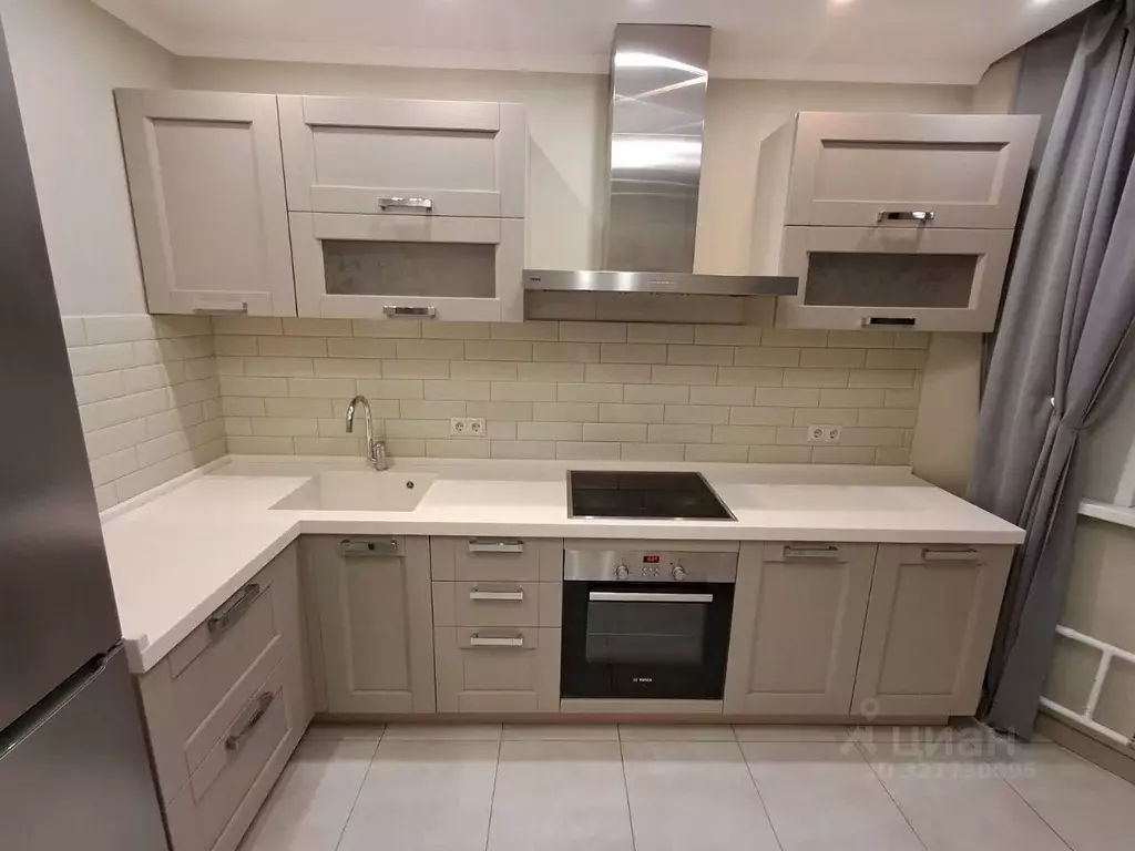 2-к кв. Москва ул. Адмирала Лазарева, 61 (58.0 м) - Фото 1