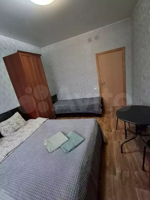 Комната 16 м в 3-к., 3/3 эт. - Фото 1