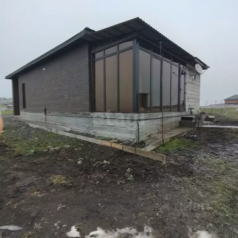 Дом в Ингушетия, Назрань Кабардинская ул. (140 м) - Фото 1